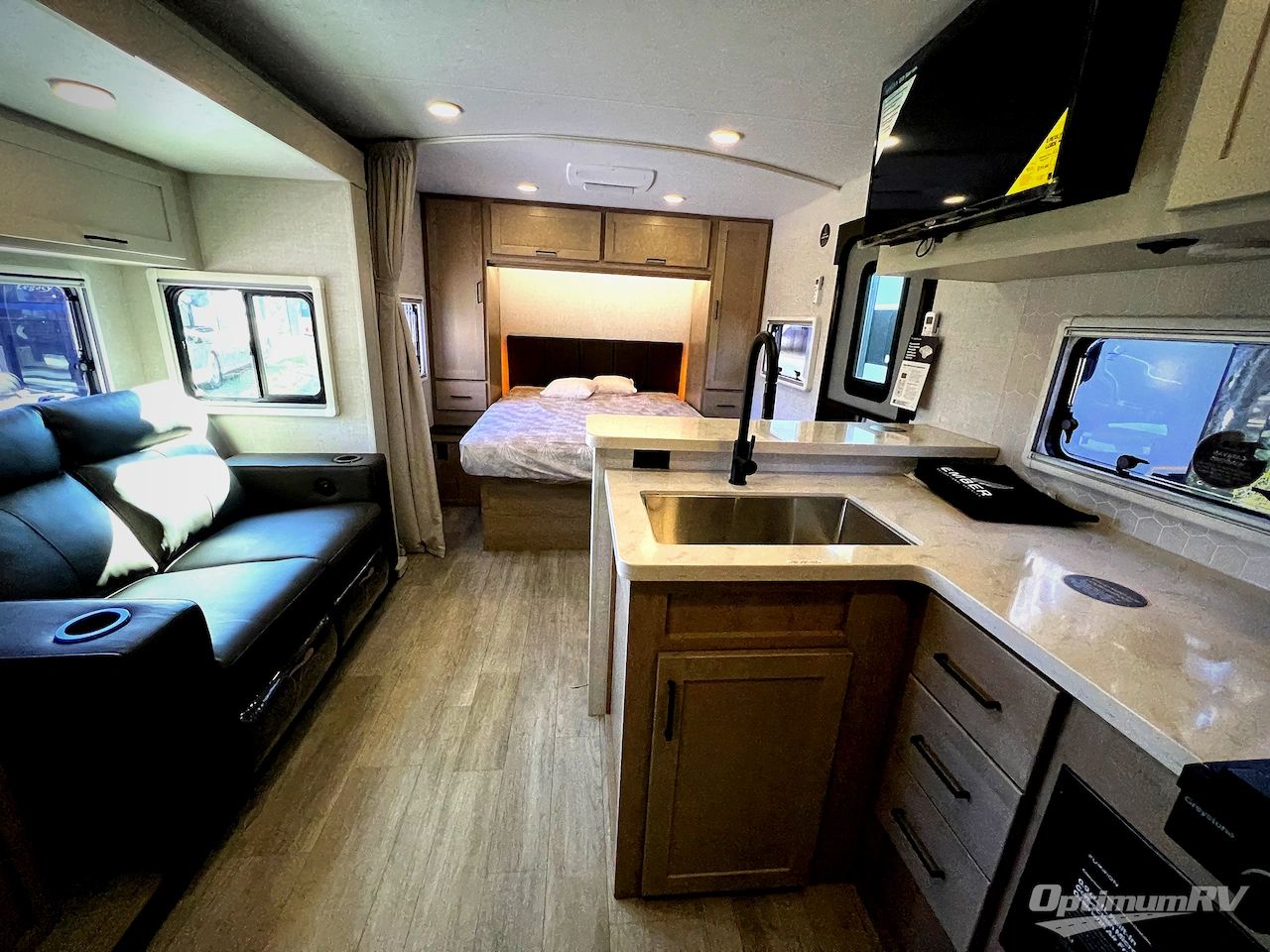 2027 Ember Touring Edition 2200ETL Photo 21