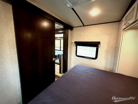 2021 Keystone Premier Ultra Lite 29BHPR RV Photo 4