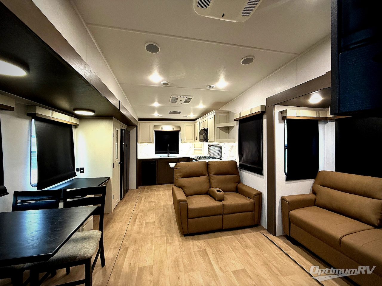 2026 East To West Tandara 388LR Photo 4