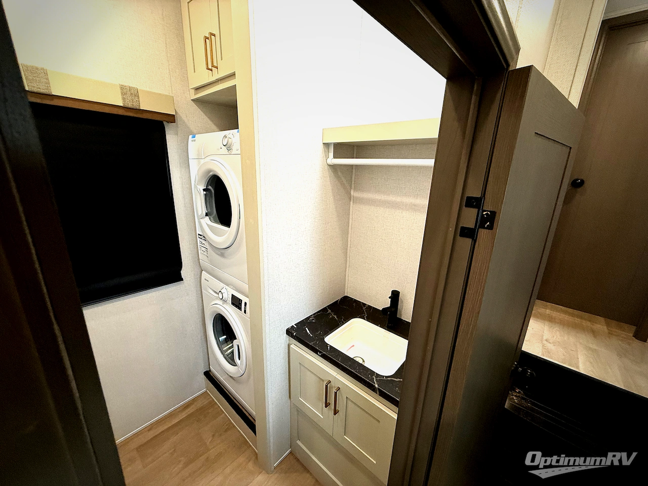 2026 East To West Tandara 388LR Photo 19