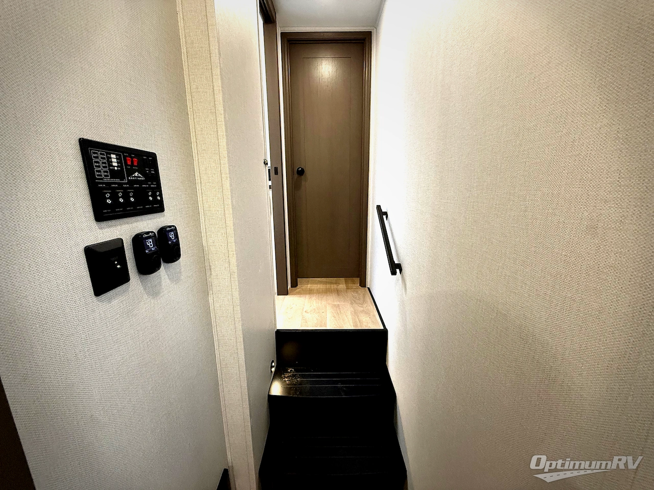 2026 East To West Tandara 388LR Photo 21