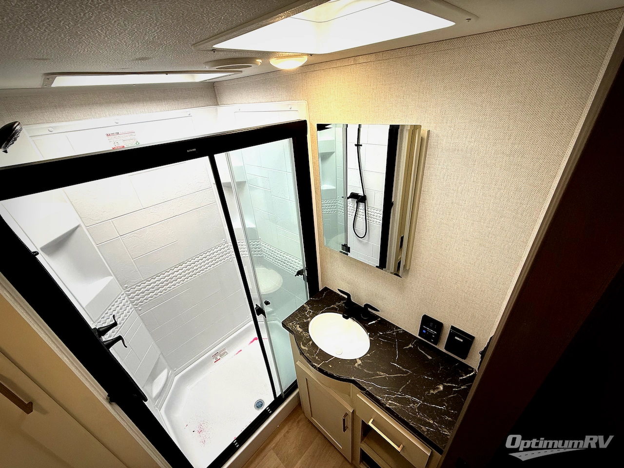 2026 East To West Tandara 388LR Photo 22