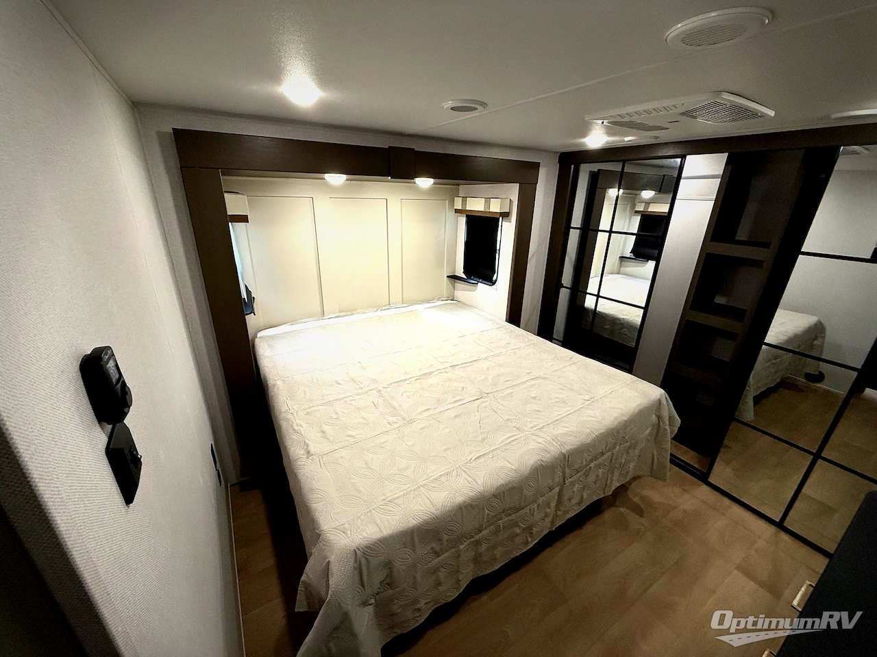 2026 East To West Tandara 388LR Photo 25