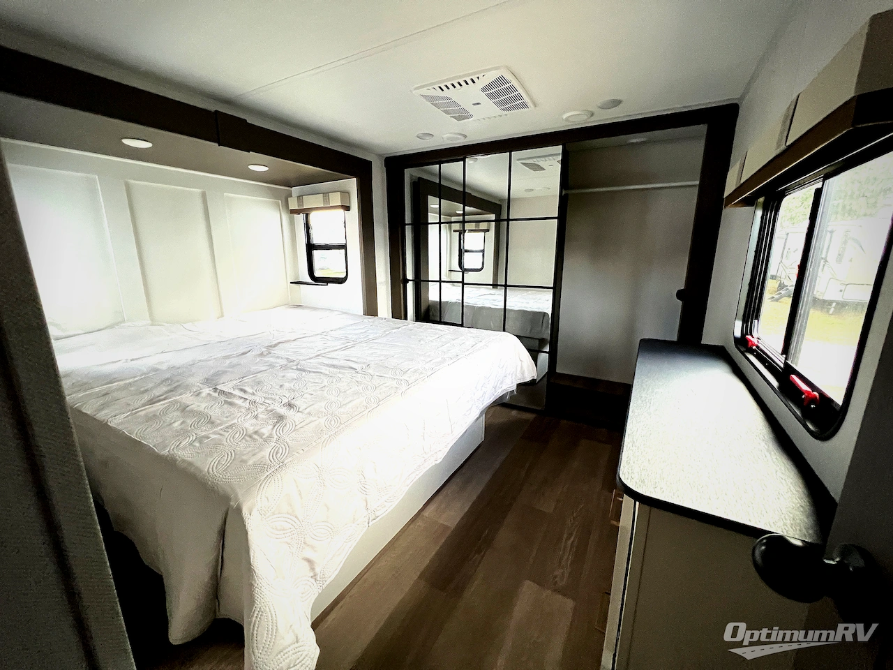 2026 East To West Tandara 388LR Photo 16