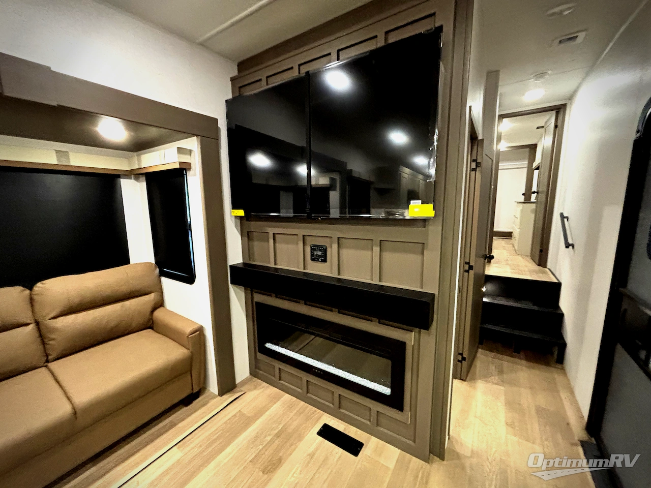 2026 East To West Tandara 388LR Photo 15