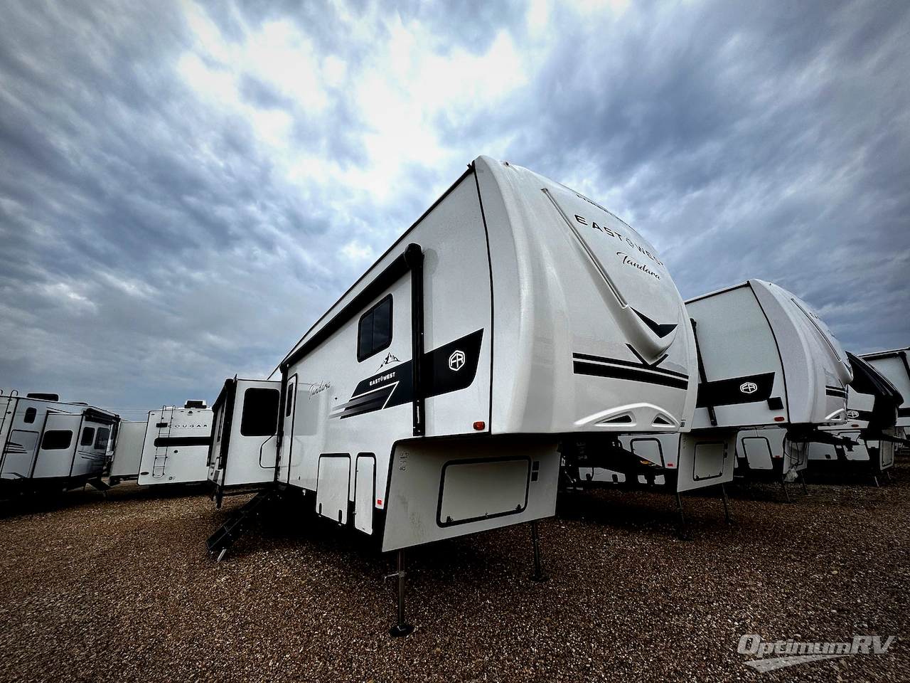 2026 East To West Tandara 388LR Photo 1