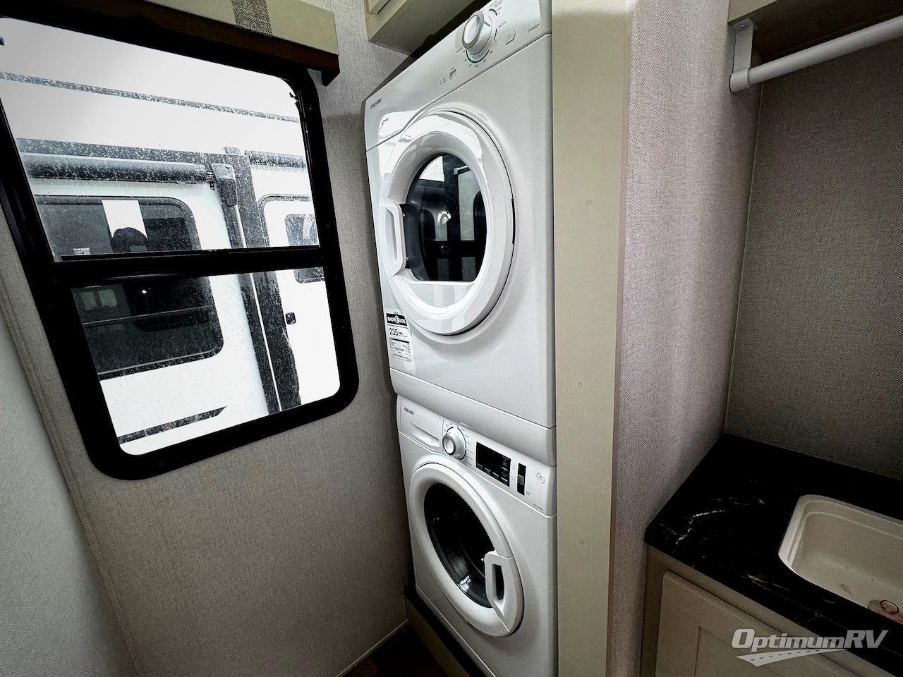 2026 East To West Tandara 388LR Photo 6