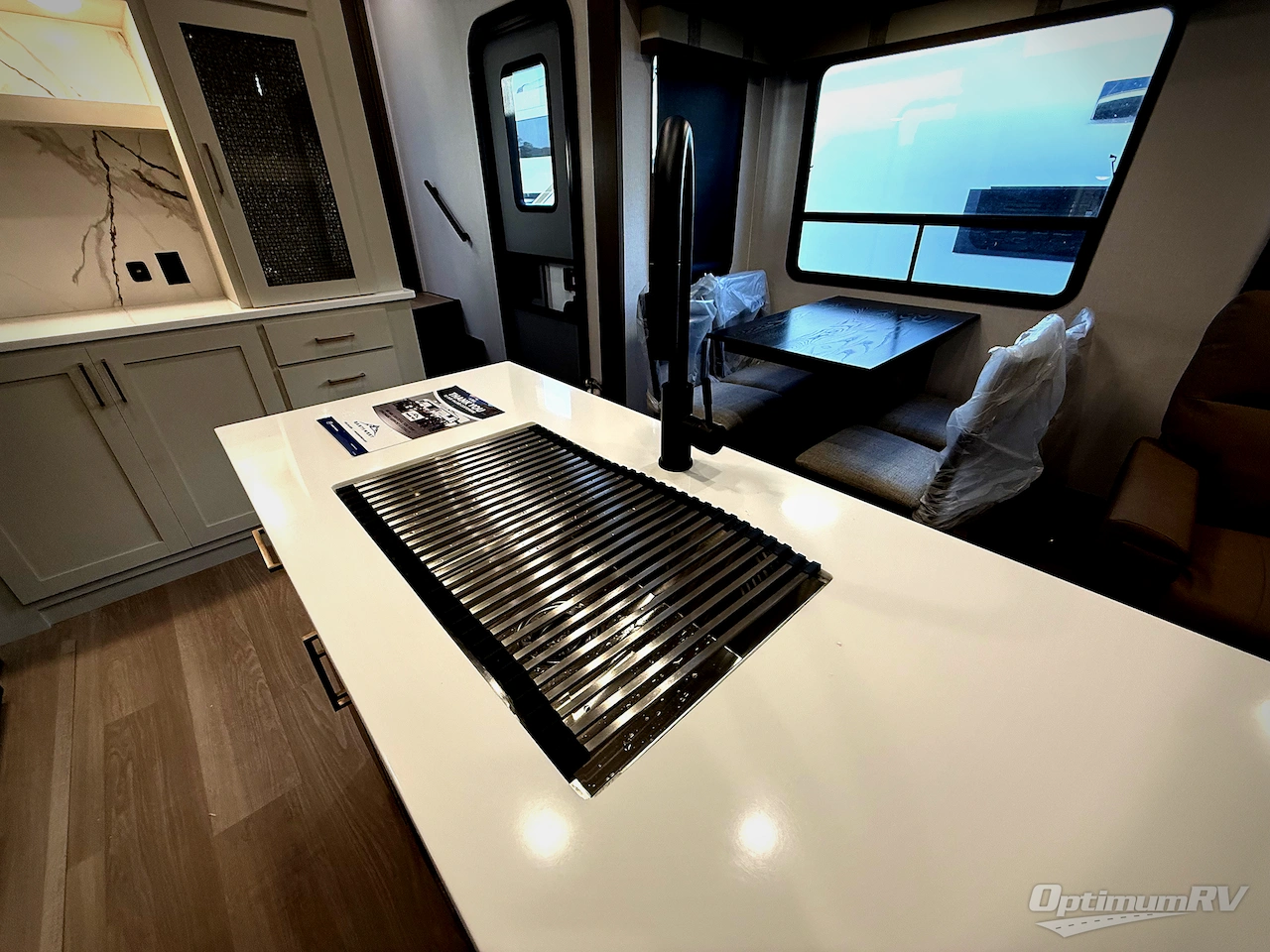 2026 East To West Tandara 389DS Photo 12