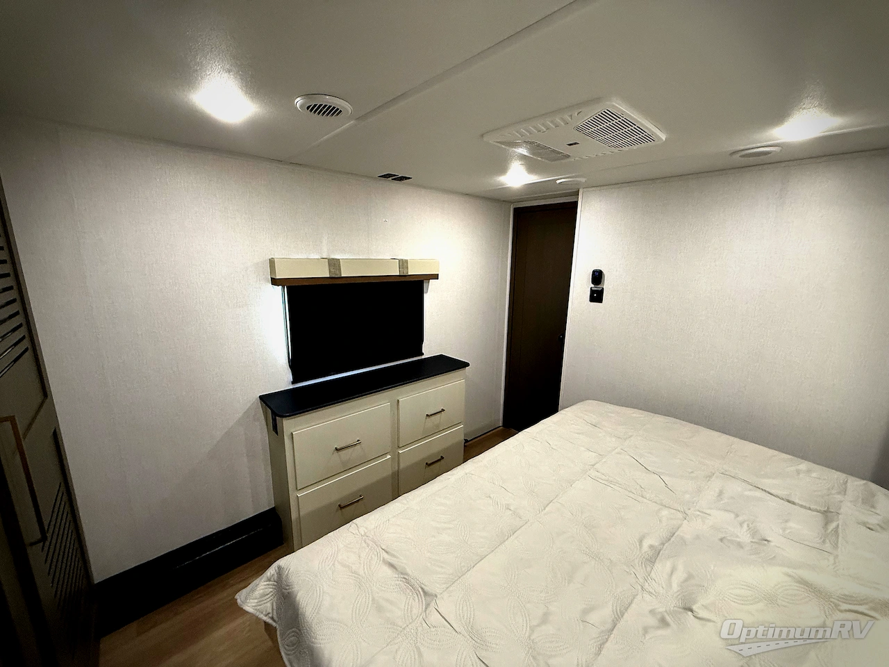 2026 East To West Tandara 389DS Photo 28