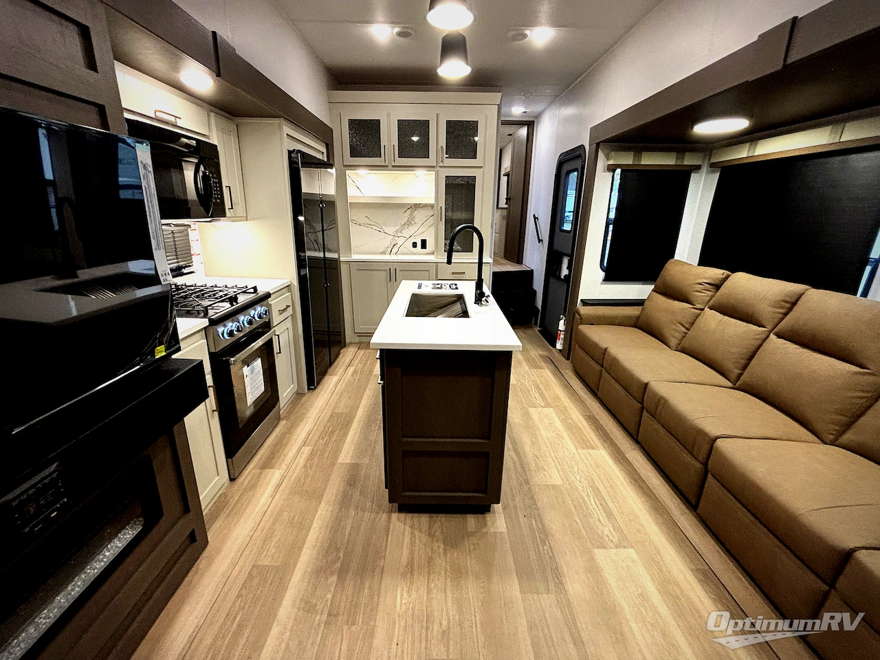 2026 East To West Tandara 387BH Photo 4