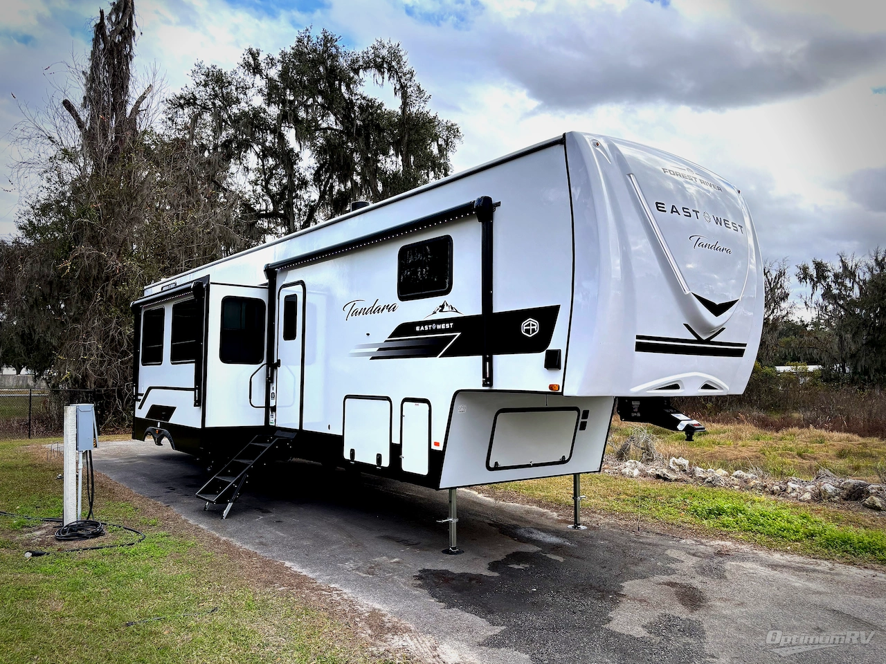 2026 East To West Tandara 387BH Photo 1