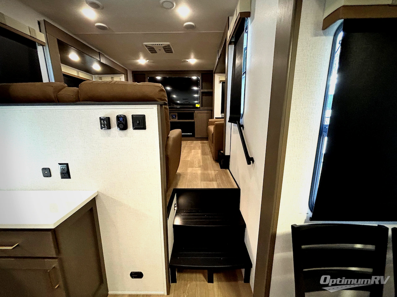 2026 East To West Tandara 390FL Photo 6