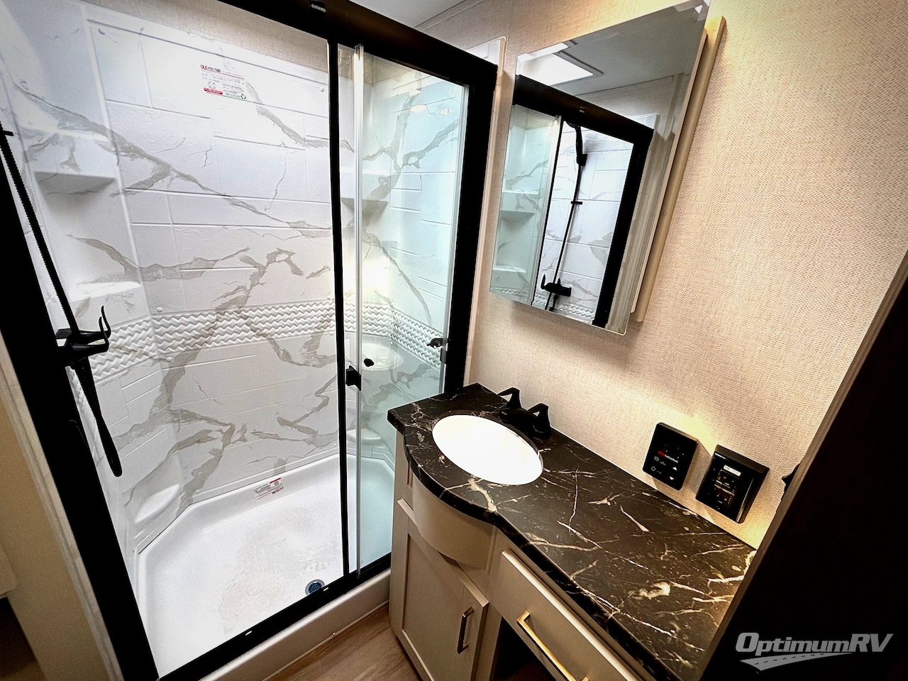 2026 East To West Tandara 389DS Photo 13