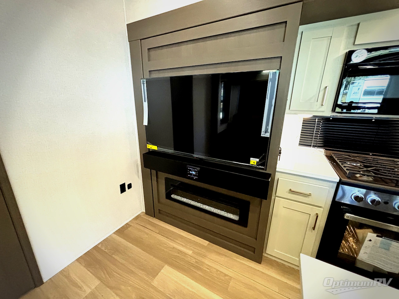 2026 East To West Tandara 389DS Photo 17