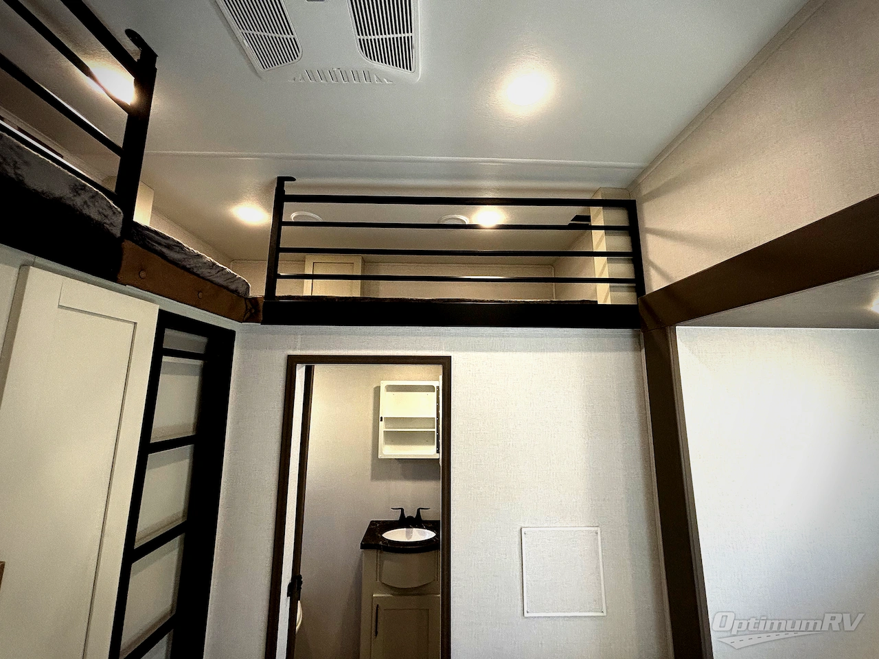 2026 East To West Tandara 389DS Photo 23