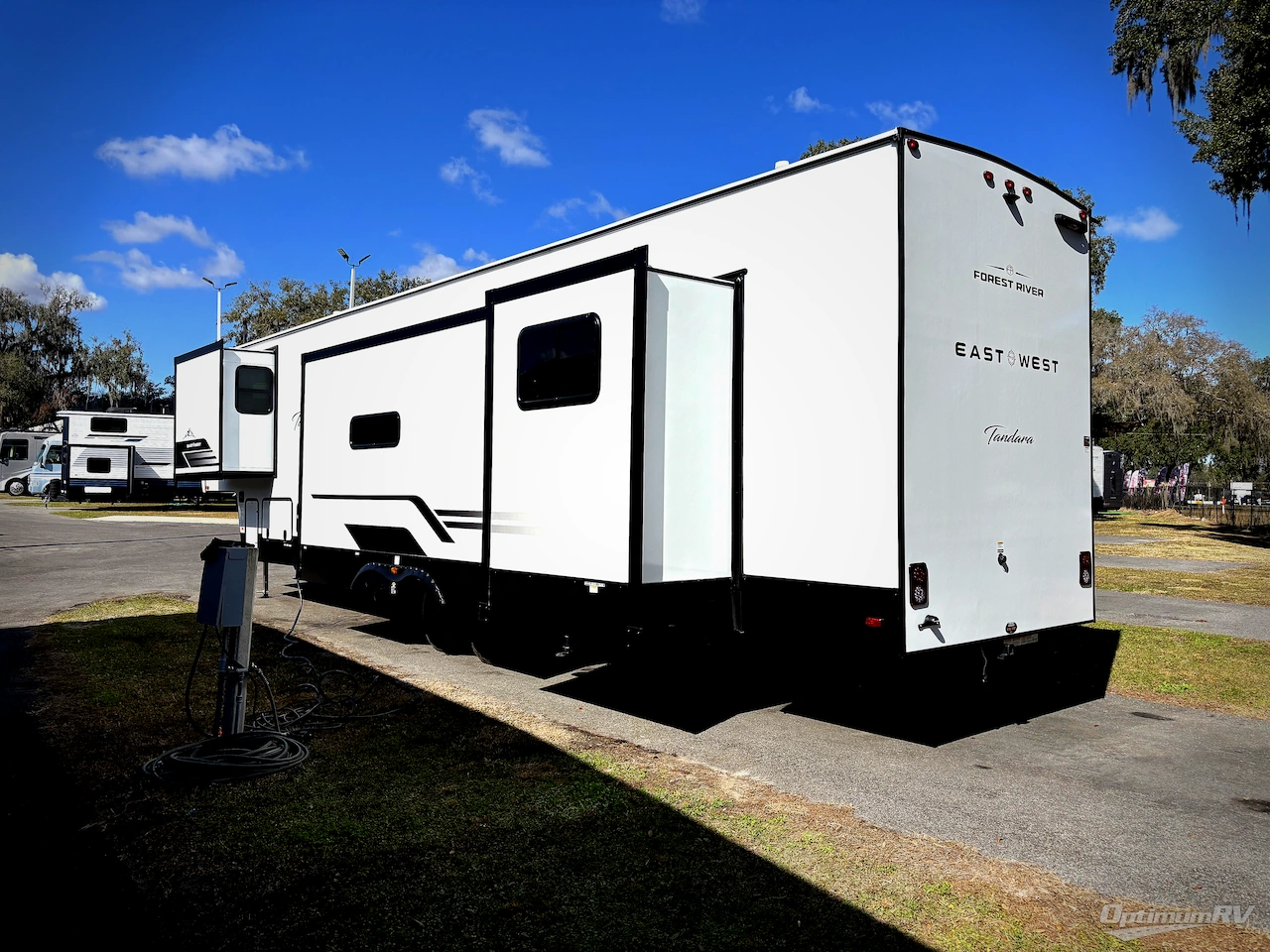 2026 East To West Tandara 389DS Photo 26