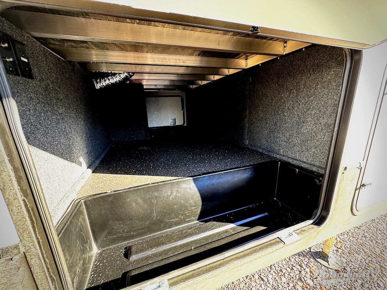 2026 East To West Tandara 389DS Photo 2