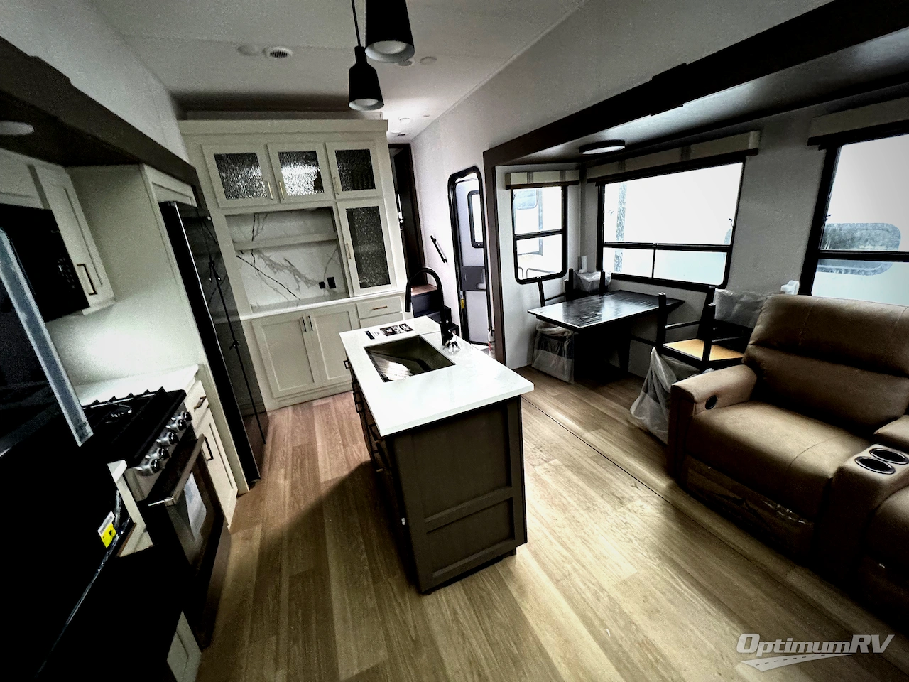 2026 East To West Tandara 389DS Photo 1