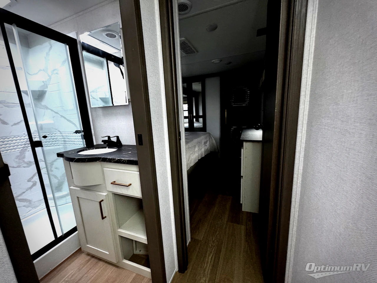 2026 East To West Tandara 389DS Photo 10