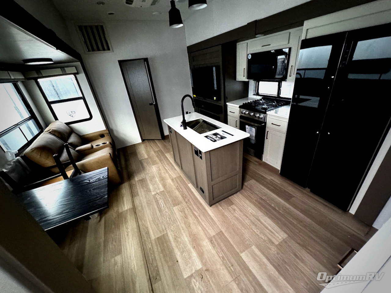 2026 East To West Tandara 389DS Photo 16