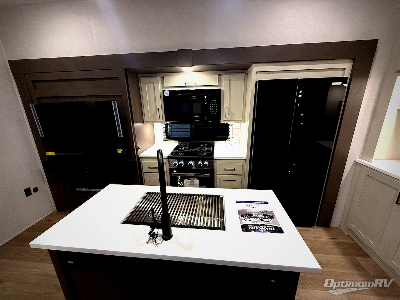 2026 East To West Tandara 389DS Photo 13