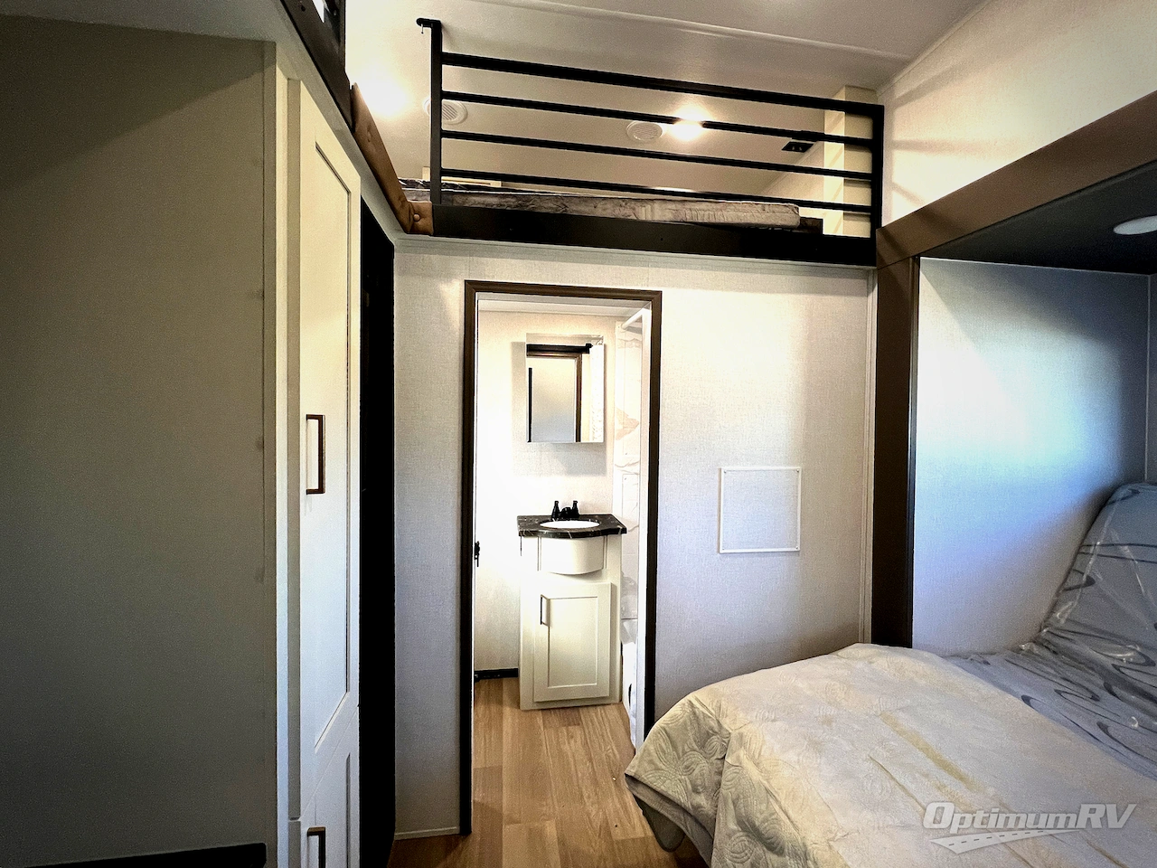 2026 East To West Tandara 389DS Photo 24