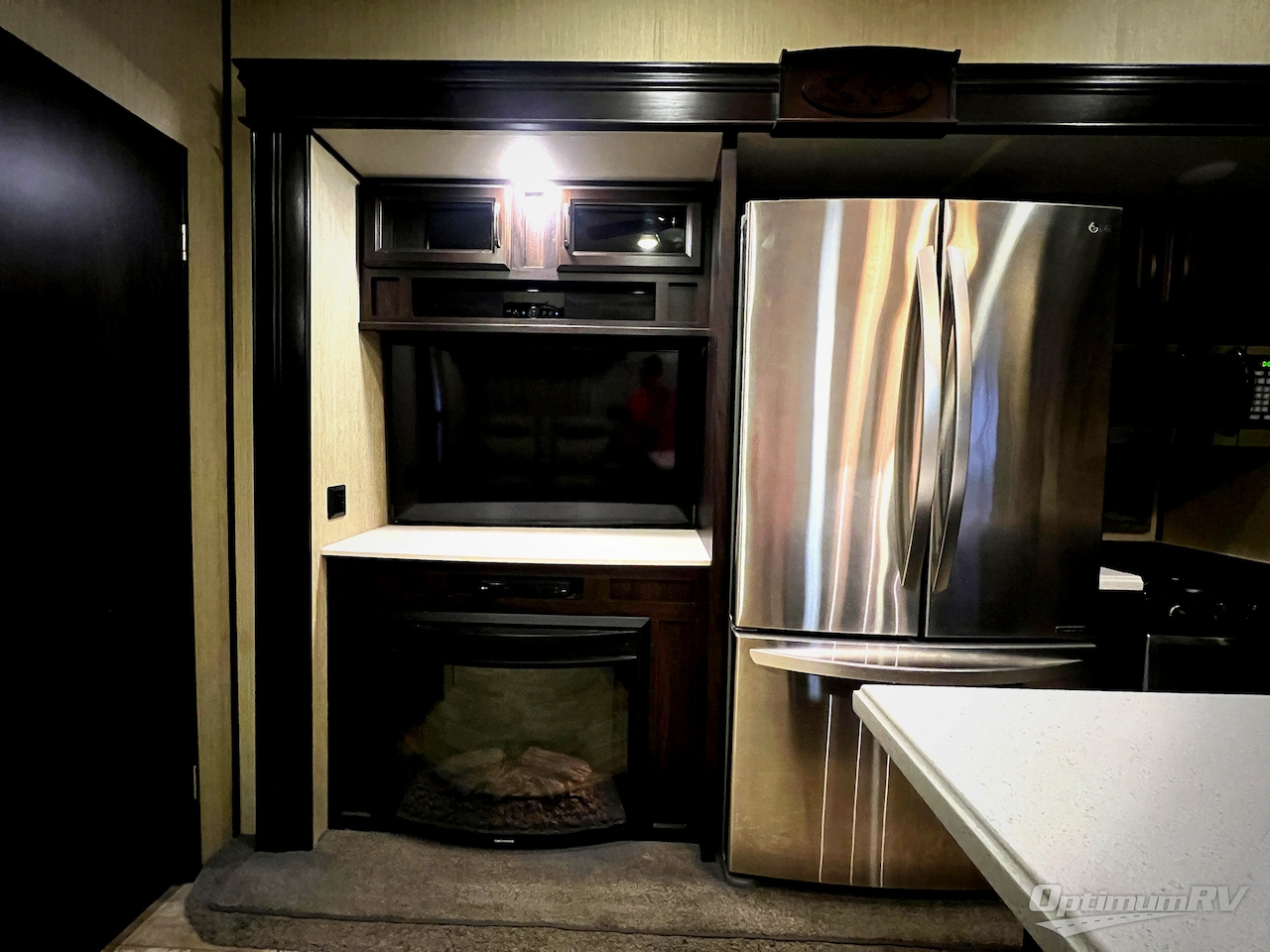 2017 Palomino Columbus Compass 374BHC Photo 7