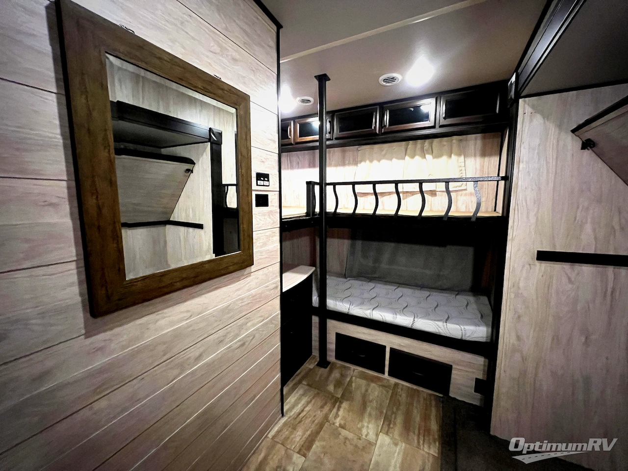 2017 Palomino Columbus Compass 374BHC Photo 16