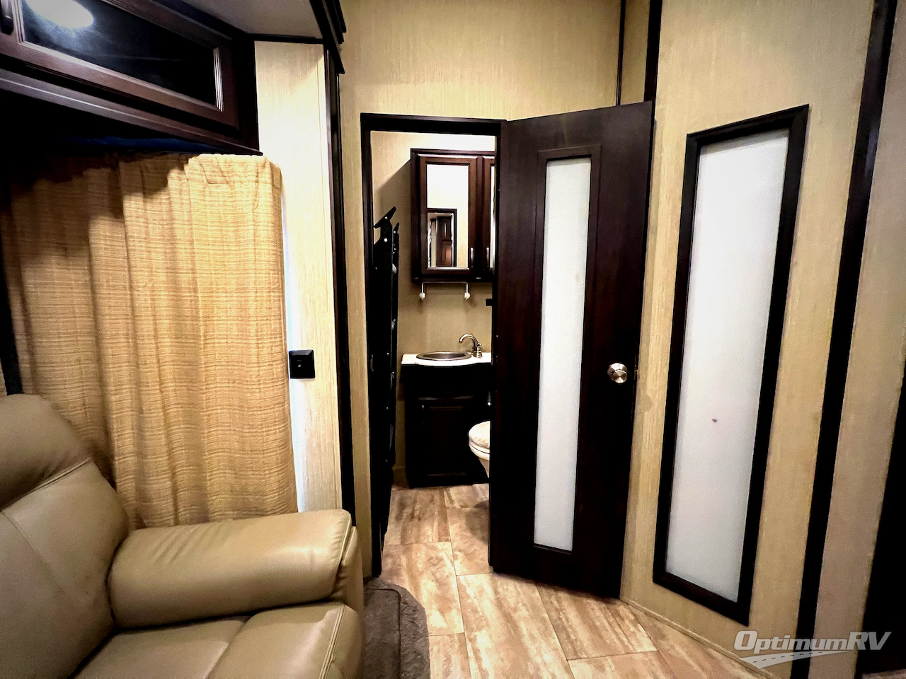 2017 Palomino Columbus Compass 374BHC Photo 19