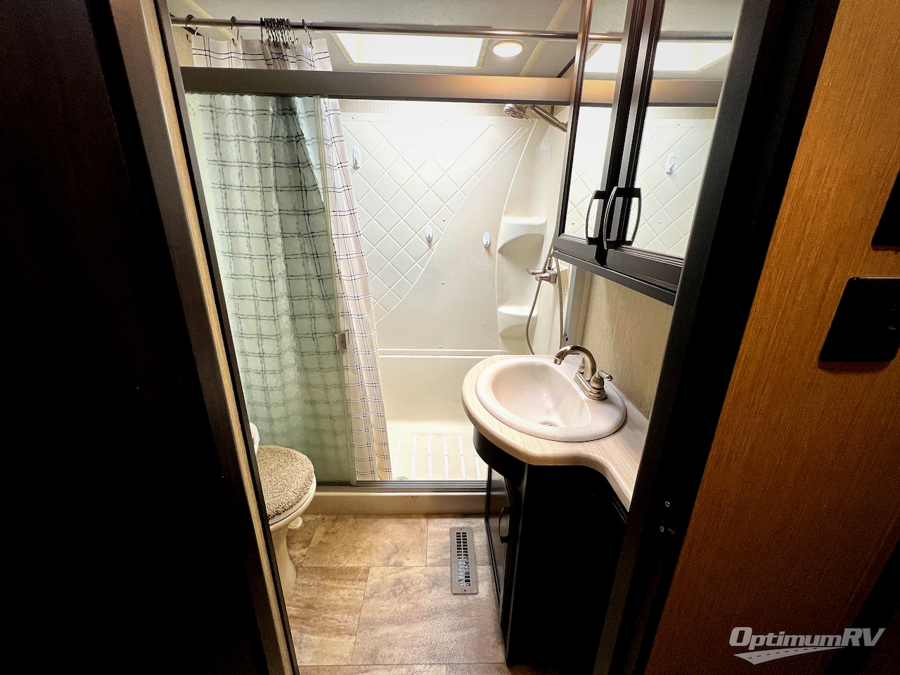 2017 Palomino Columbus Compass 374BHC Photo 25