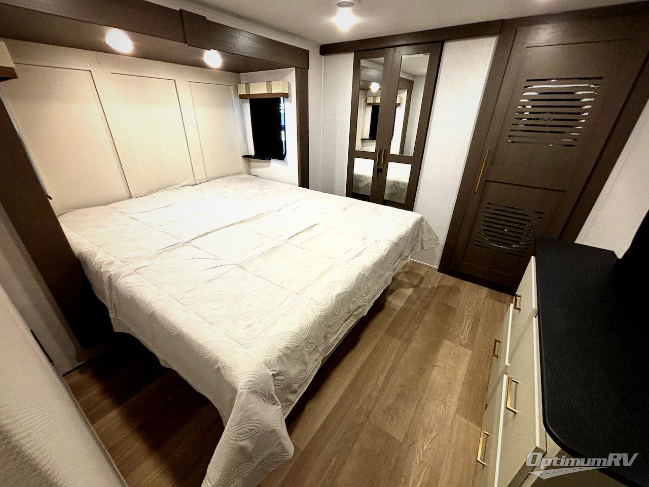 2026 East To West Tandara 389DS Photo 7