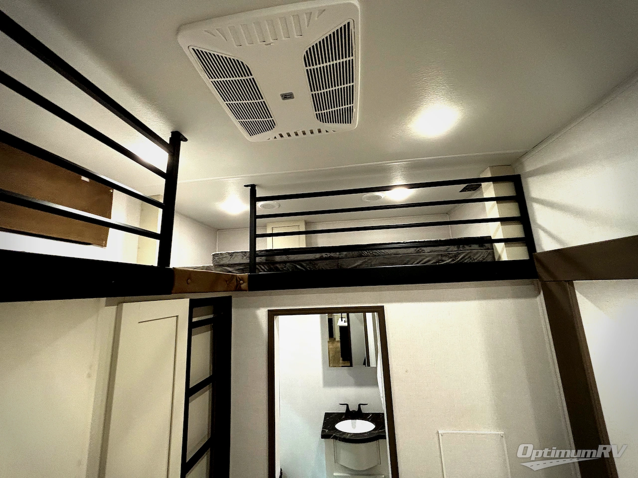 2026 East To West Tandara 389DS Photo 23