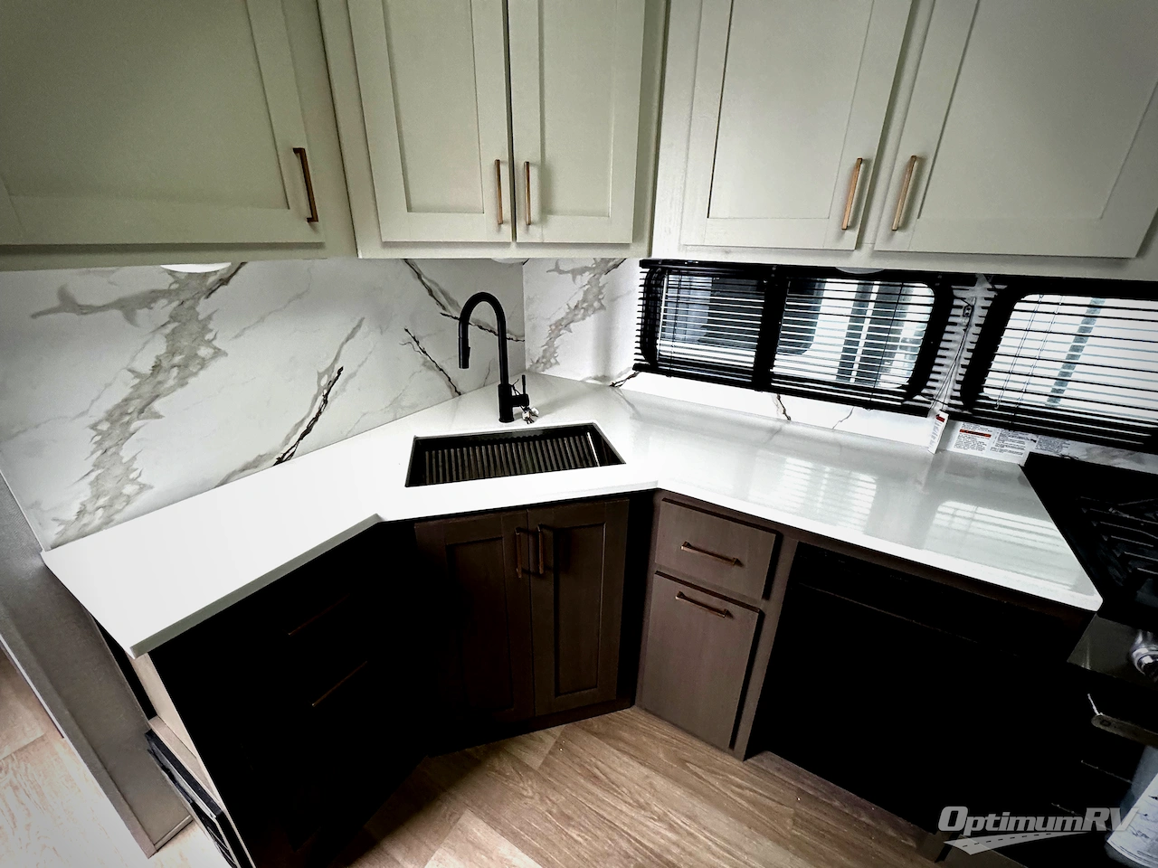 2026 East To West Tandara 390FL Photo 3