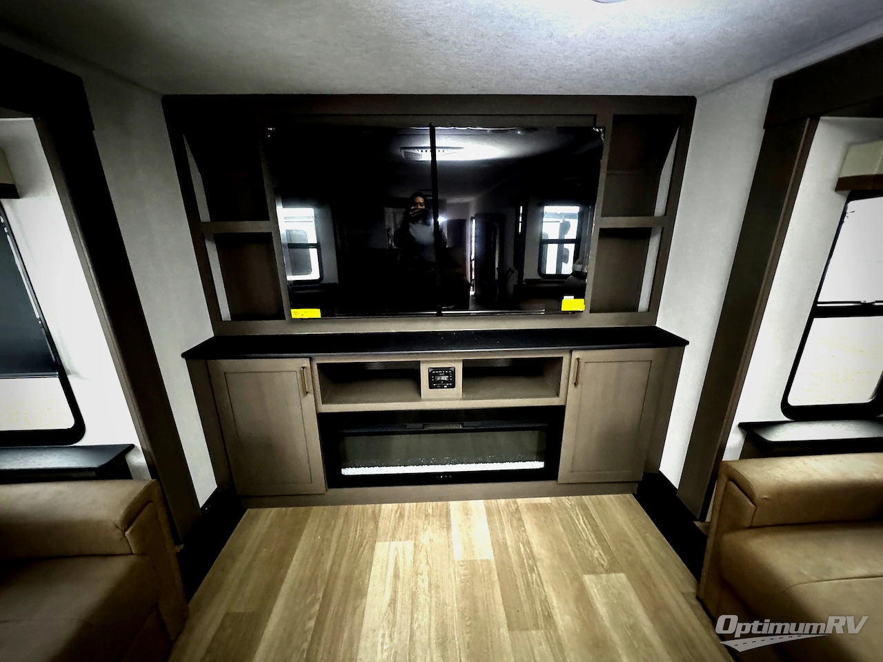 2026 East To West Tandara 390FL Photo 11