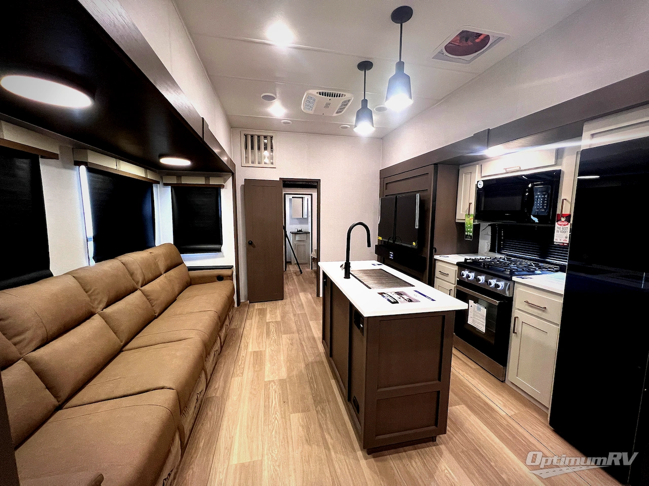 2026 East To West Tandara 389DS Photo 4