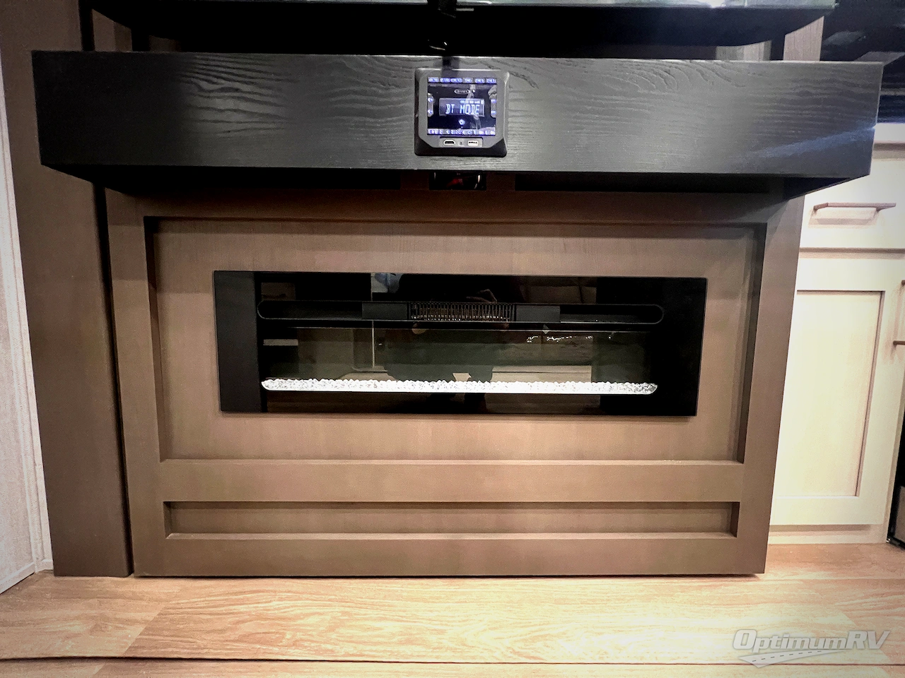 2026 East To West Tandara 389DS Photo 13