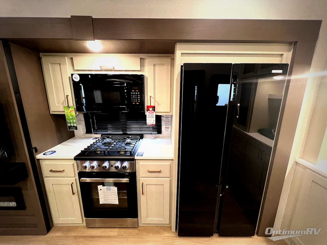 2026 East To West Tandara 389DS Photo 15