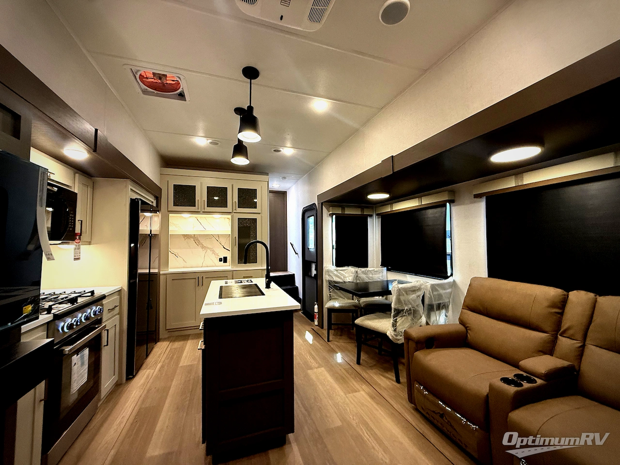 2026 East To West Tandara 389DS Photo 6