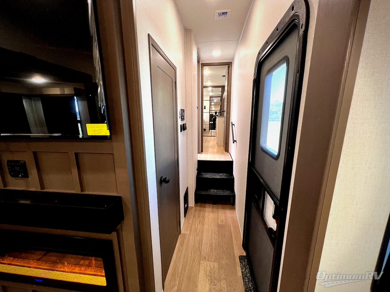 2026 East To West Tandara 388LR Photo 30