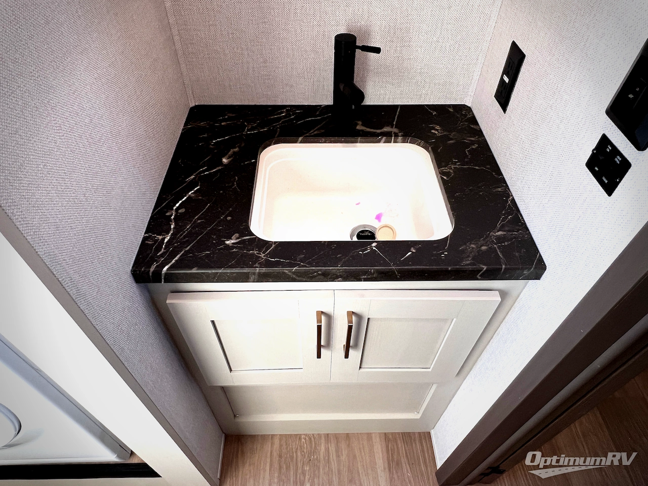 2026 East To West Tandara 388LR Photo 35