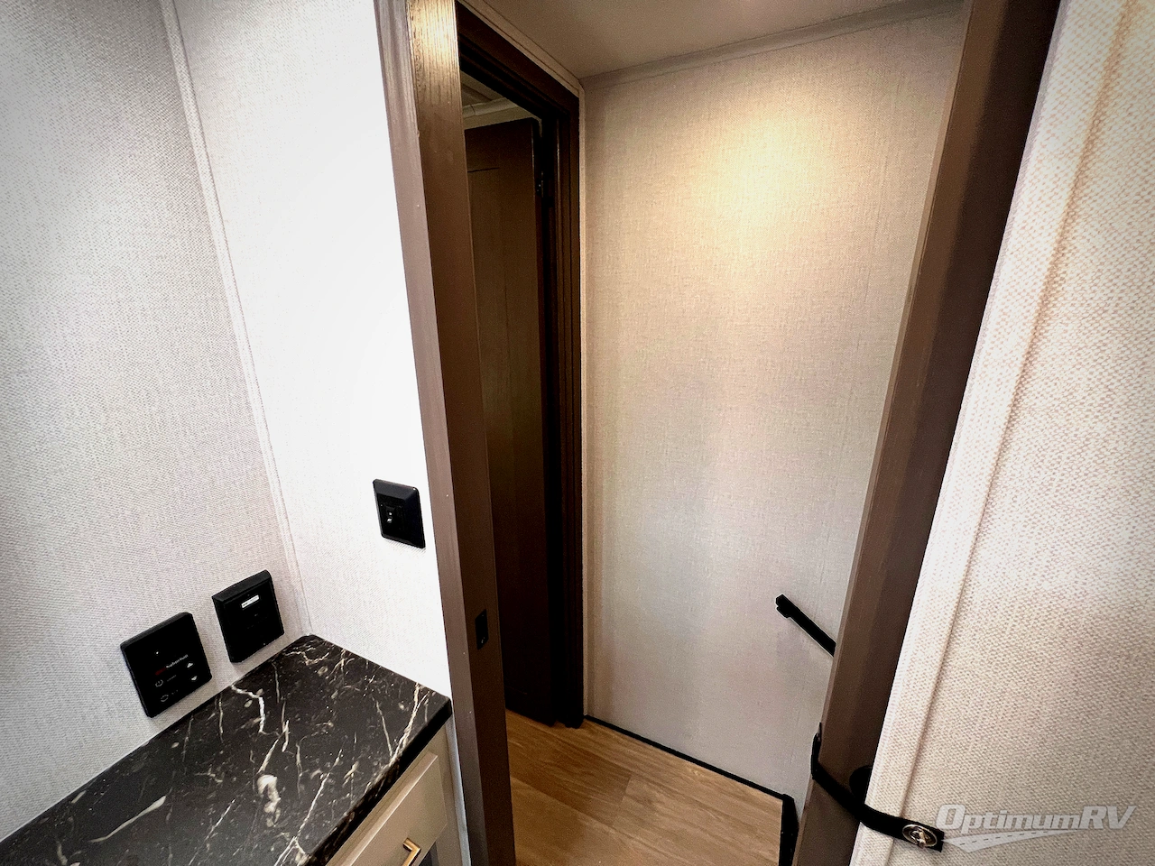 2026 East To West Tandara 388LR Photo 49