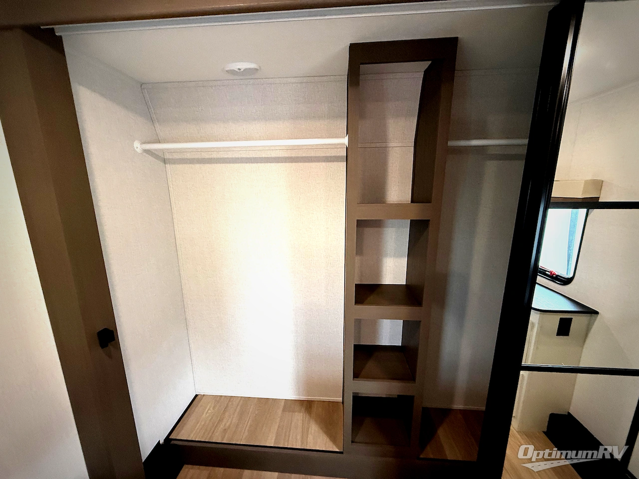 2026 East To West Tandara 388LR Photo 23