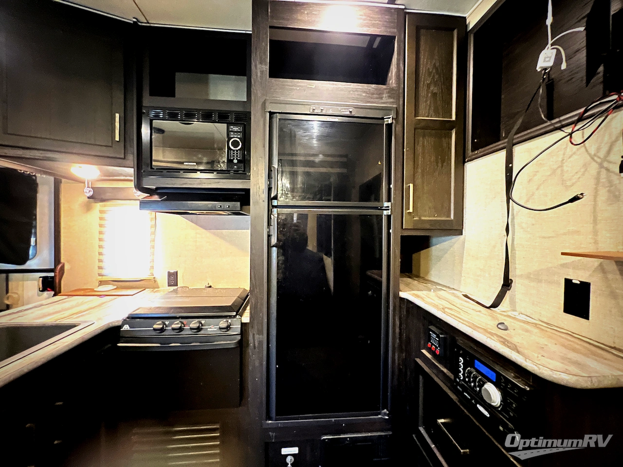 2017 Keystone Impact 29V Photo 9