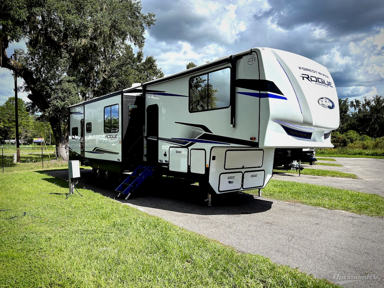 2026 Forest River Vengeance Rogue Armored 391T145 Photo 1