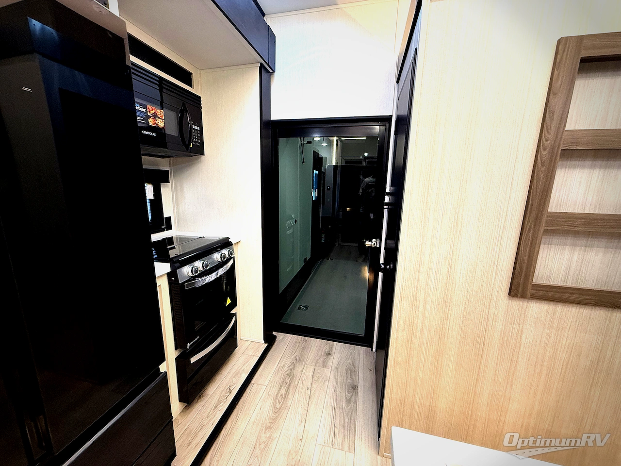 2026 Forest River Vengeance Rogue Armored 391T145 Photo 15