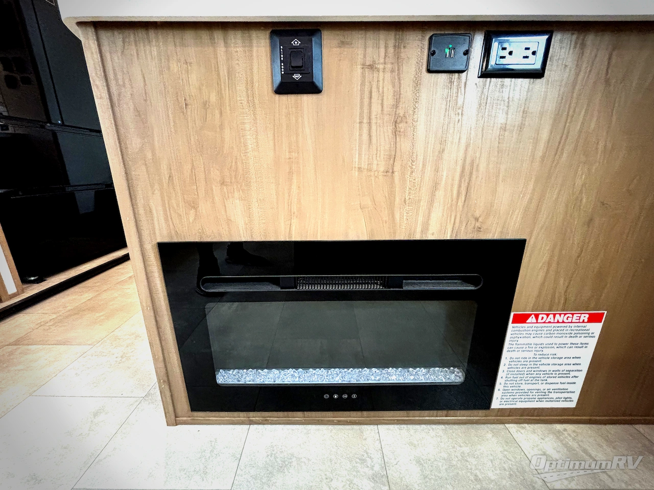 2023 Forest River Vengeance Rogue Armored VGF4007G2 Photo 19