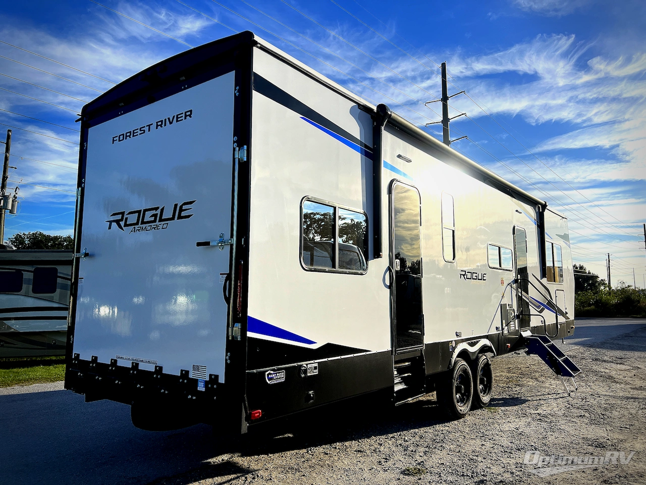 2026 Forest River Vengeance Rogue Armored 32L132 Photo 3