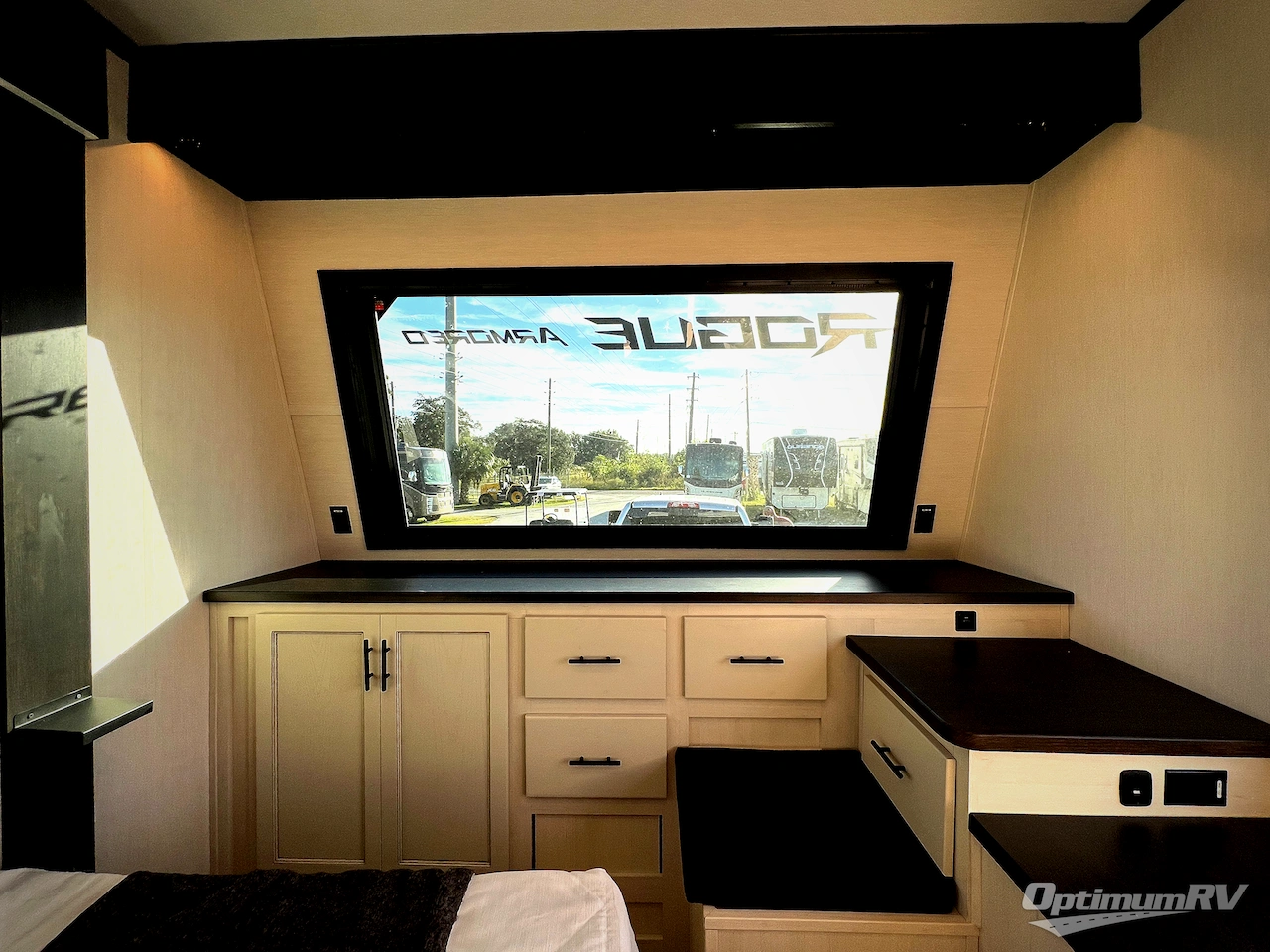 2026 Forest River Vengeance Rogue Armored 26L140 Photo 15