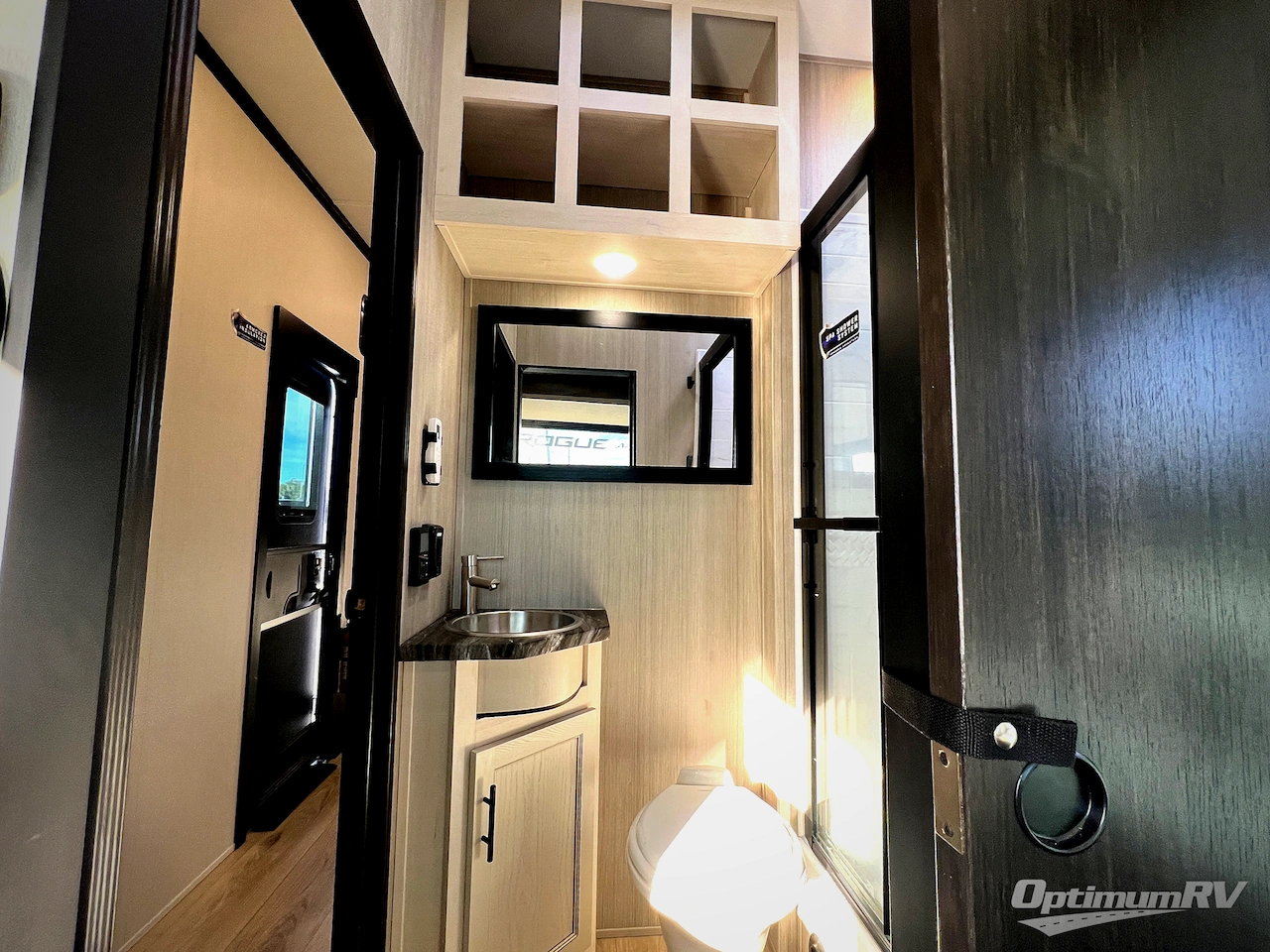 2026 Forest River Vengeance Rogue Armored 26L140 Photo 20