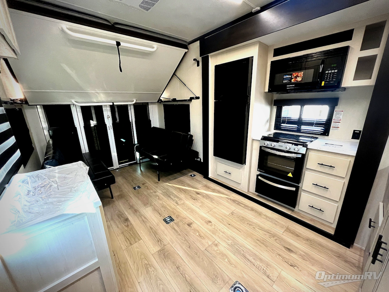 2026 Forest River Vengeance Rogue Armored 26L140 Photo 6